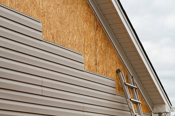 24/7 Emergency Storm Damage Siding Repair experts in Saint James, NY
